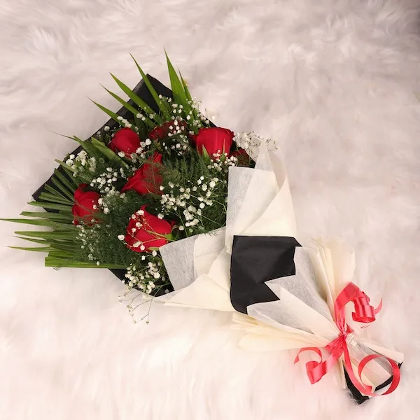 adorable red roses bunch adorable red roses bunch