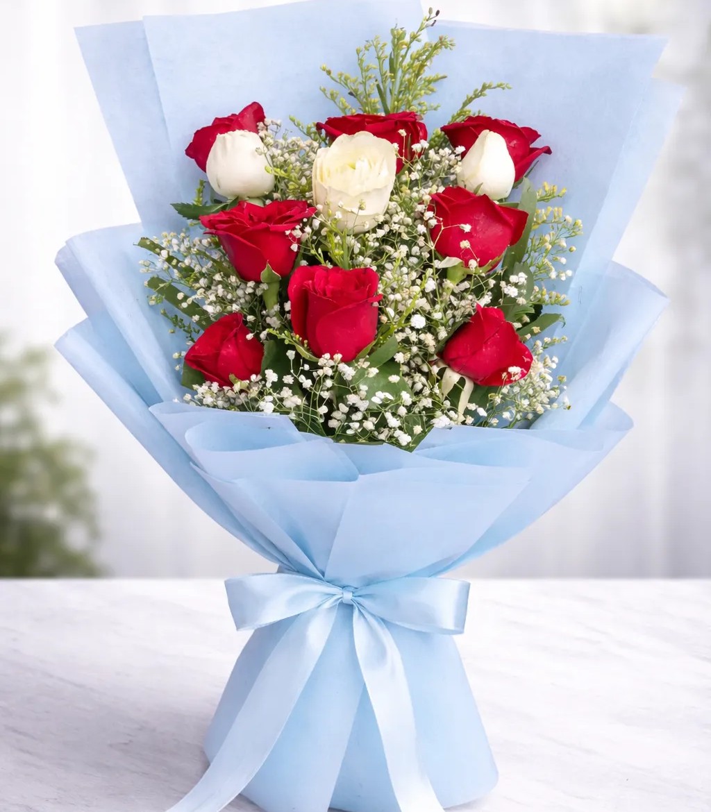 elegant red & white roses bouquet elegant red & white roses bouquet