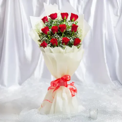 lovely 12 red roses bouquet