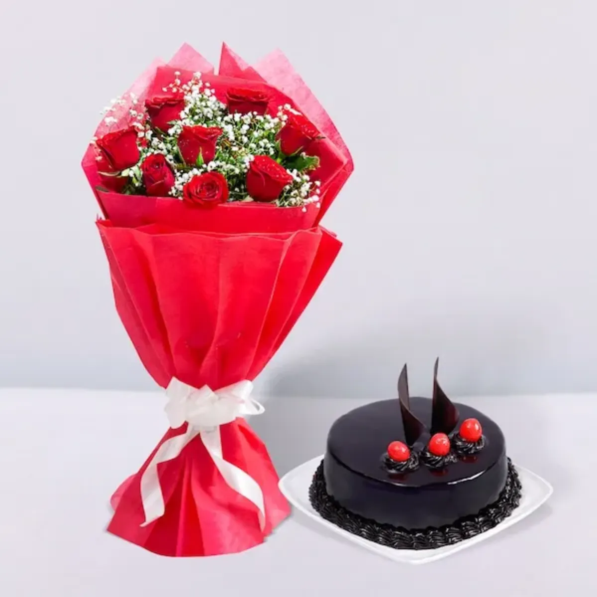 red roses & chocolate cake red roses & chocolate cake